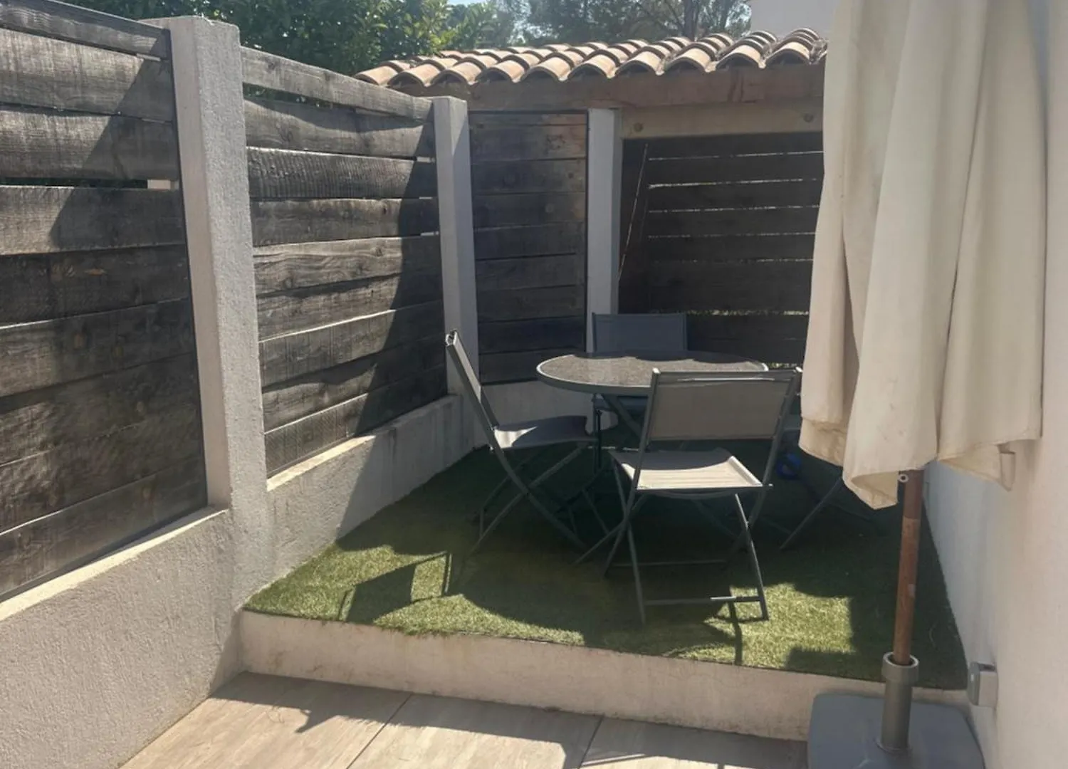 T2 Avec Spa En Centre Var Rocbaron France